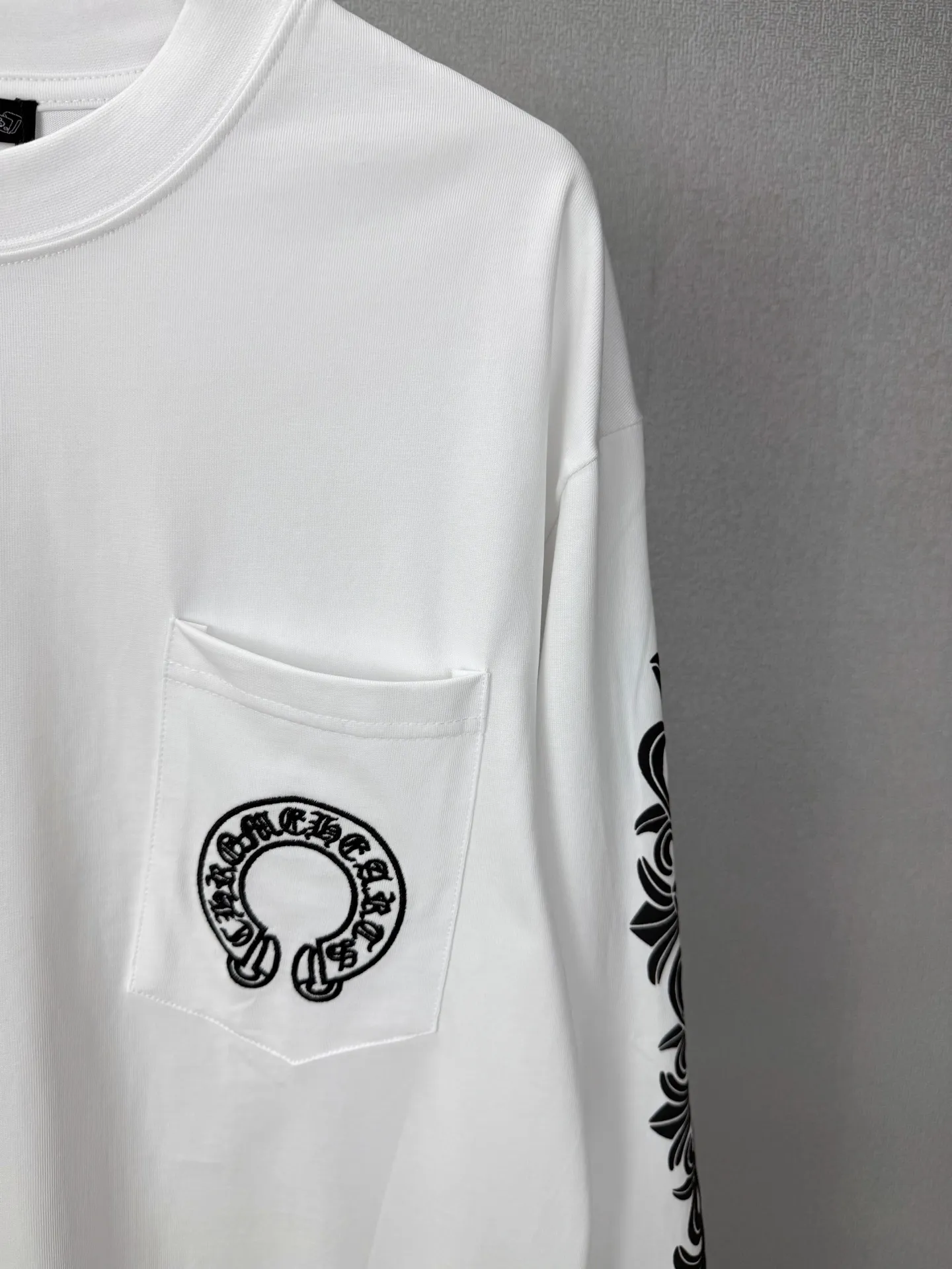 2026New Arrival 🧼 T Same Style Quality😘😘 100% Versatile T 👍 ：Black、White Size：S-XL